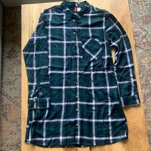 H&M Divided plaid shirt dress size 6